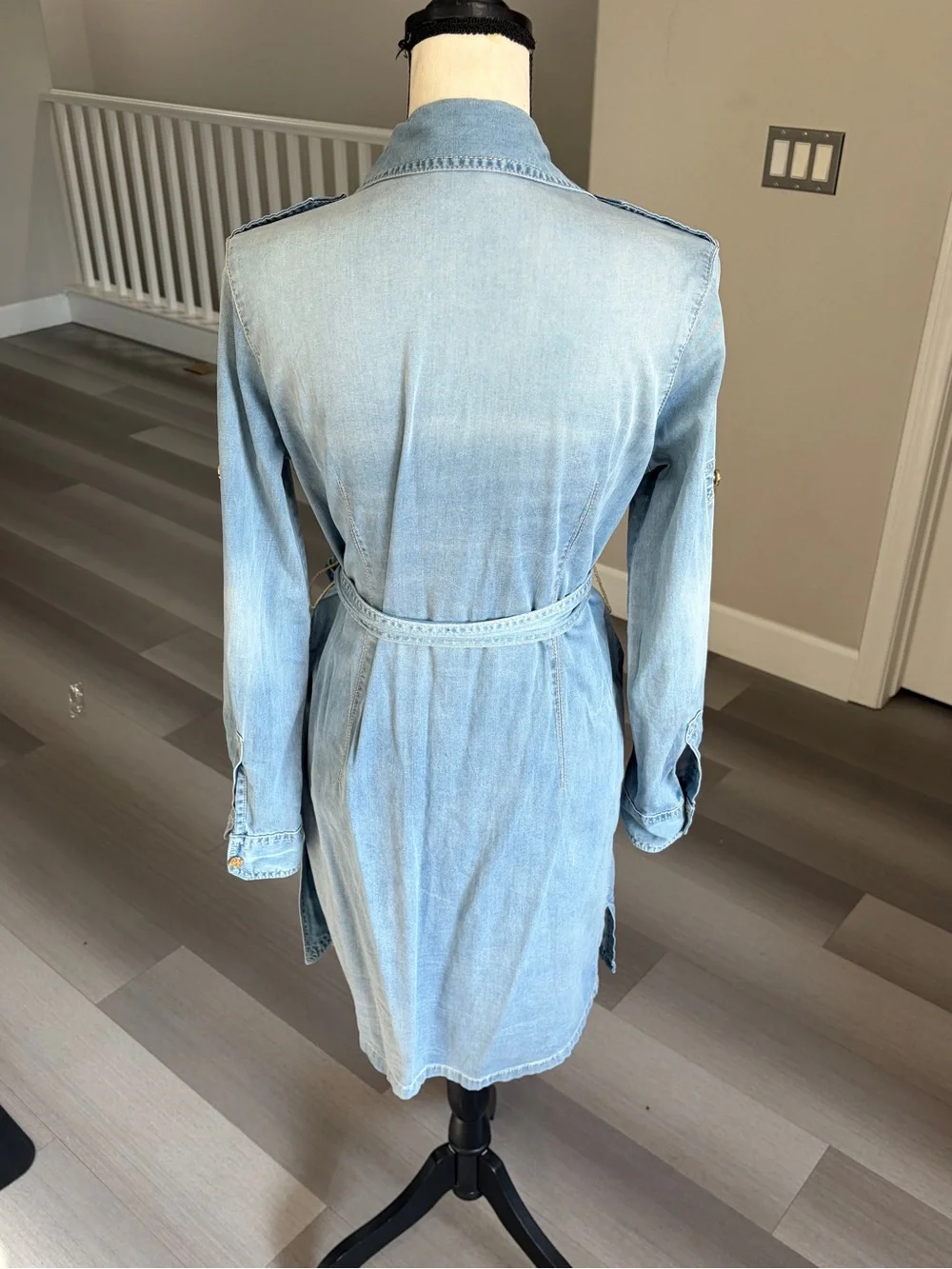 ✨Tory Burch EUC Brigitte Blue Chambray Belted Shirt Dress w Gold Logo Buttons 💛